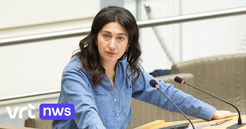 Zuhal Demir (N-VA) möchte als flämische Bildungsministerin zurücktreten, wenn sie Bürgermeisterin werden kann: „Dann muss ich in Genk sein“ Zuhal Demir (N-VA) möchte als flämische Bildungsministerin zurücktreten, wenn sie Bürgermeisterin werden kann: „Dann muss ich in Genk sein“