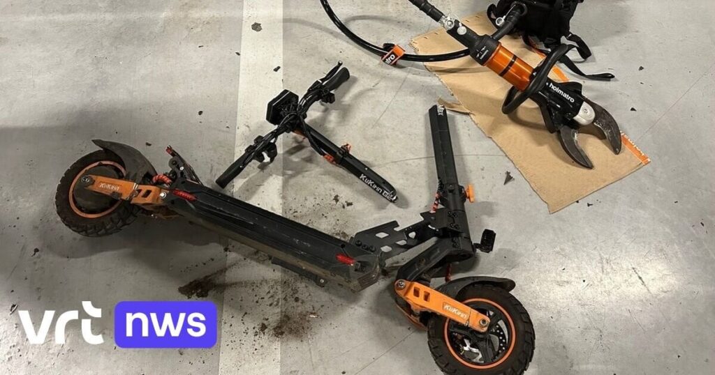 Mit aufgeladenem E-Scooter erwischt? Die Antwerpener Polizei kann sie sofort mit einer hydraulischen Schere in Stücke schneiden