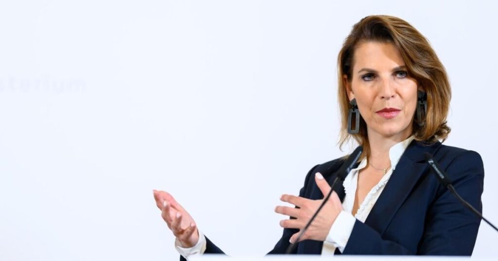 Karoline Edtstadler löscht X-Account nach Online-Hass an Heiligabend