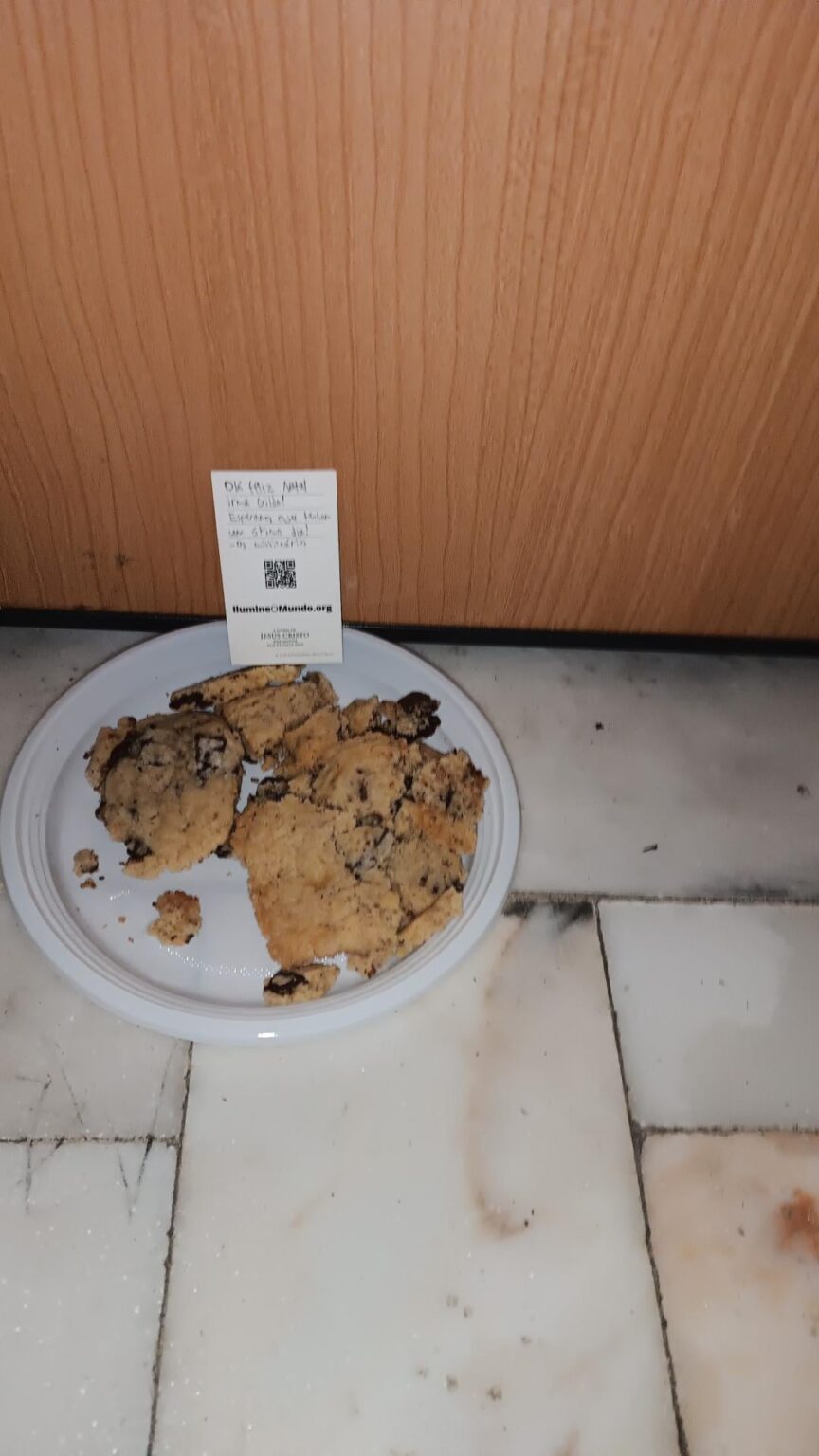 Kekse vor einer leeren Wohnung Kekse vor einer leeren Wohnung