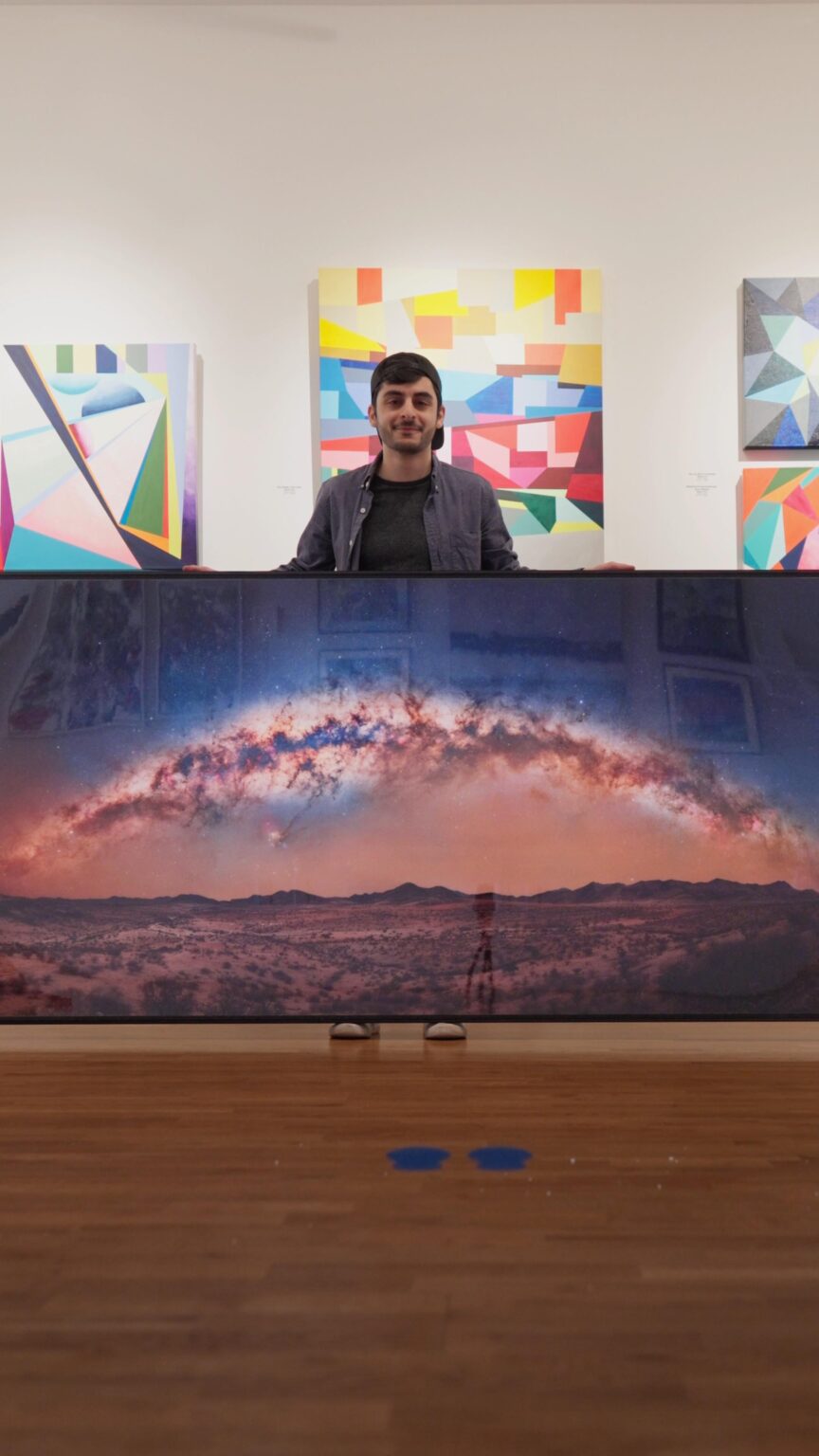 Dieses 80-Zoll-Milchstraßenbild, das ich gemacht habe, lebt jetzt im Haus eines anderen R/Space-Redditors!