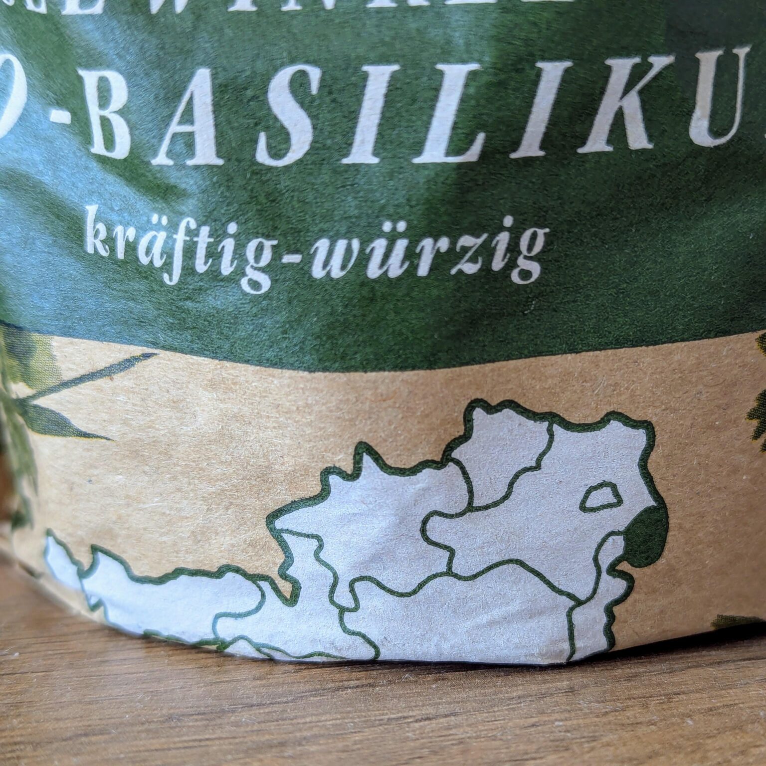 Österreich mit Schnupfnase