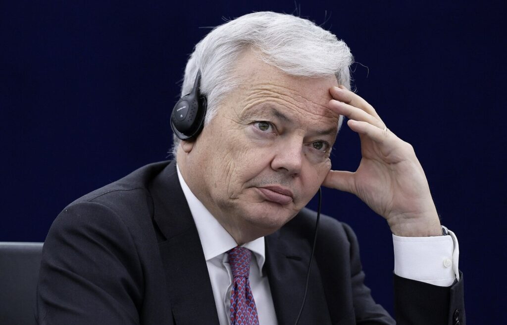 Belgische Polizei durchsucht Häuser des ehemaligen EU-Justizchefs Didier Reynders – zwei Tage nach Ende seiner Amtszeit Belgische Polizei durchsucht Häuser des ehemaligen EU-Justizchefs Didier Reynders – zwei Tage nach Ende seiner Amtszeit