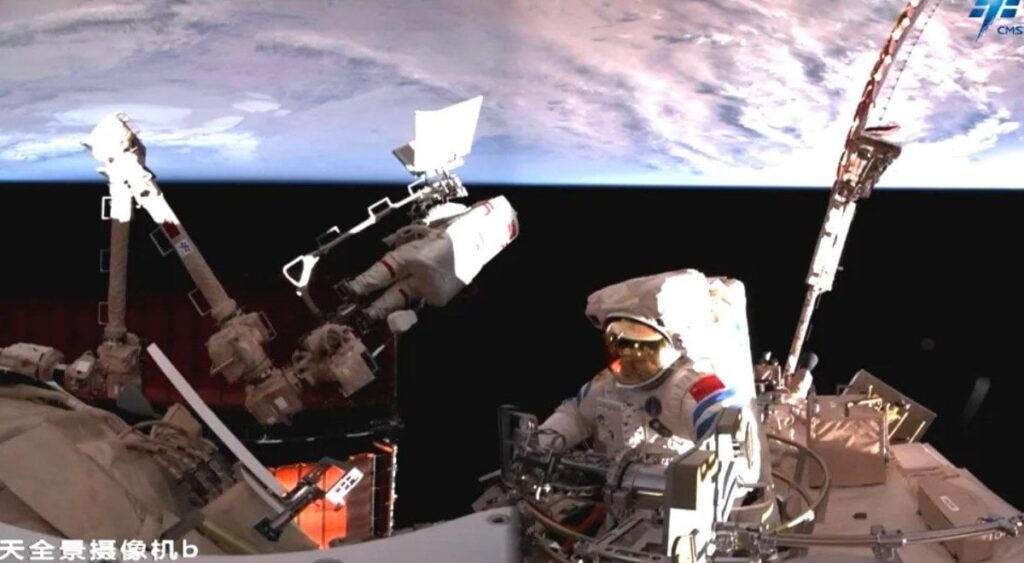 Shenzhou-19-Astronauten absolvieren rekordverdächtigen 9-stündigen Weltraumspaziergang