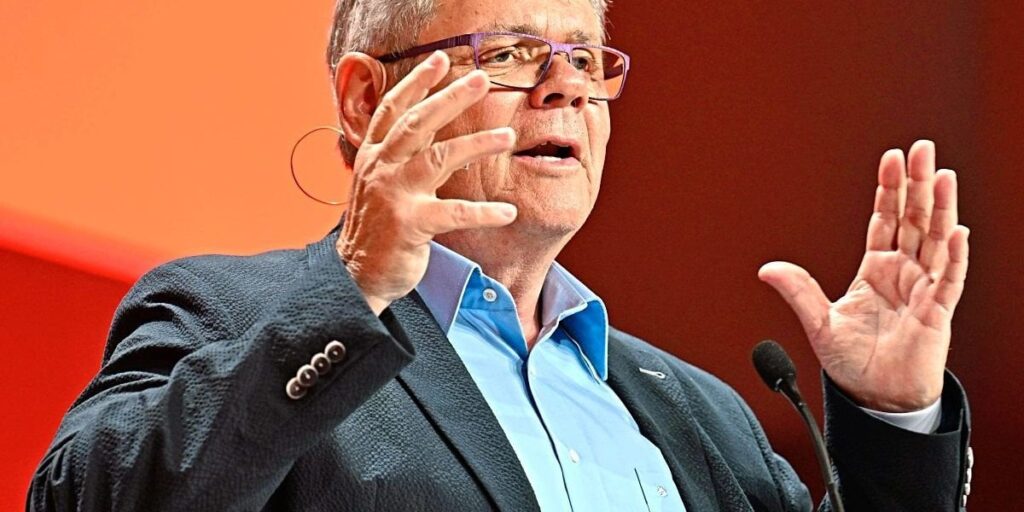 Katzian sieht Konsolidierungsbedarf, wie er ihn „noch nie“ erlebt hat Katzian sieht Konsolidierungsbedarf, wie er ihn "noch nie" erlebt hat
