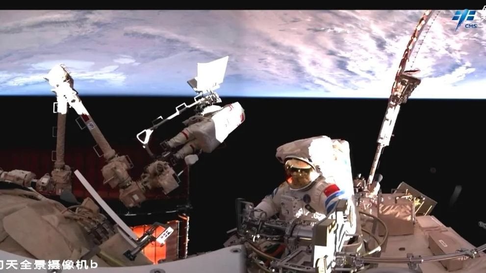 Chinesische Astronauten führen rekordverdächtigen 9-stündigen Weltraumspaziergang vor der Raumstation Tiangong durch (Video)