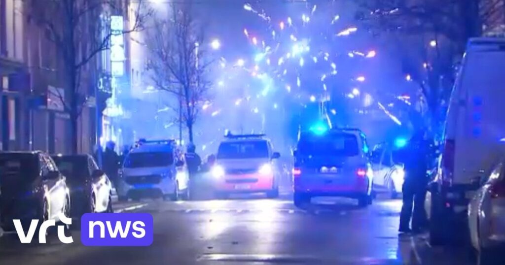 In Neder-Over-Heembeek schoss die Brüsseler Polizei mit Feuerwerkskörpern