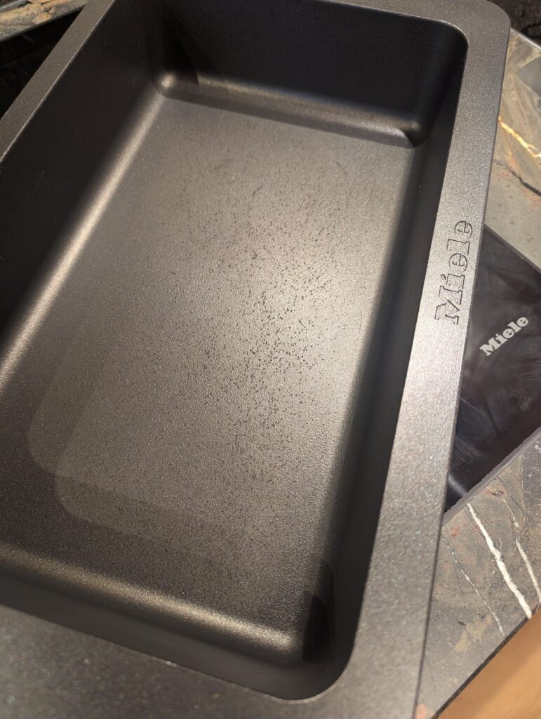 300€ Bräter von Miele nach 1 jahr