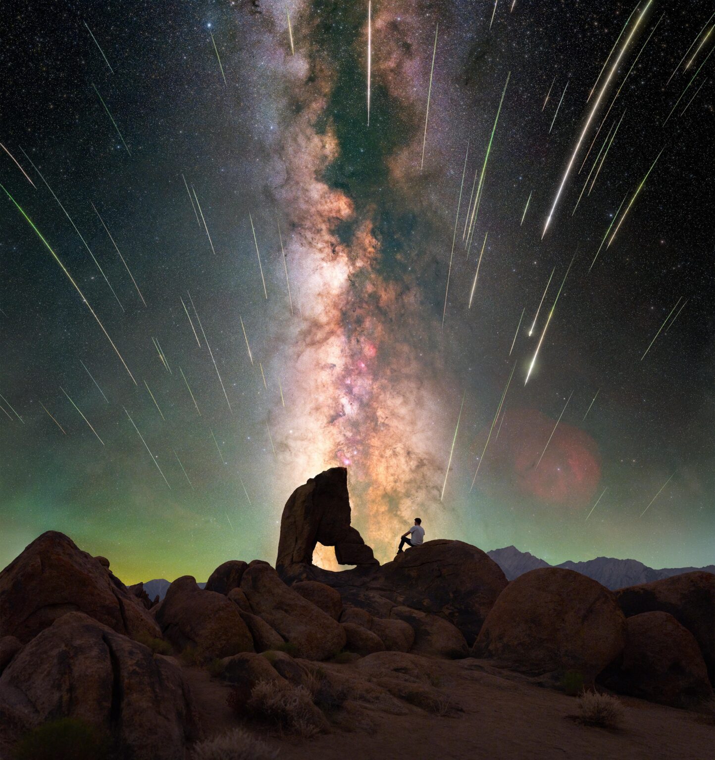 Ich habe drei Nächte damit verbracht, dieses Bild des Perseiden-Meteorschauers zu fotografieren und eine Woche lang zu bearbeiten!