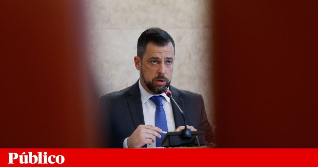 Gandra d'Almeida tritt zurück, nachdem der Verdacht einer unzulässigen Anhäufung von Einkünften besteht