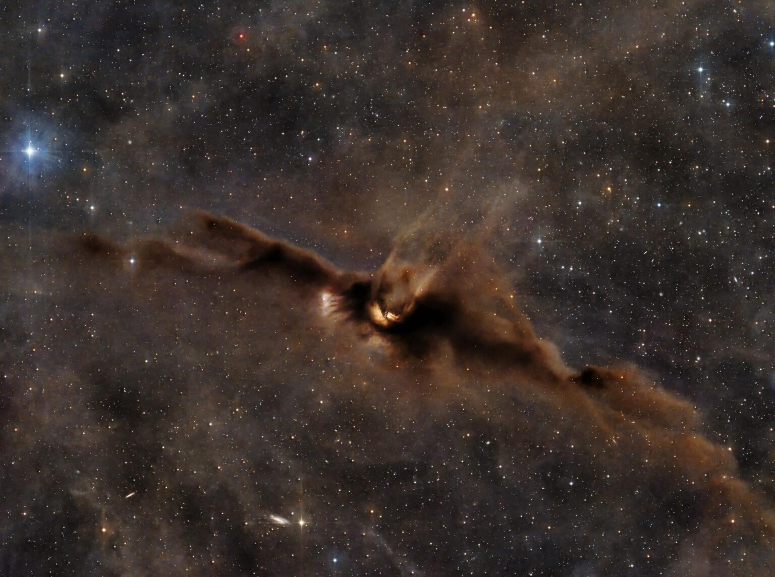 Der Kosmische Fledermausnebel (LDN 43}