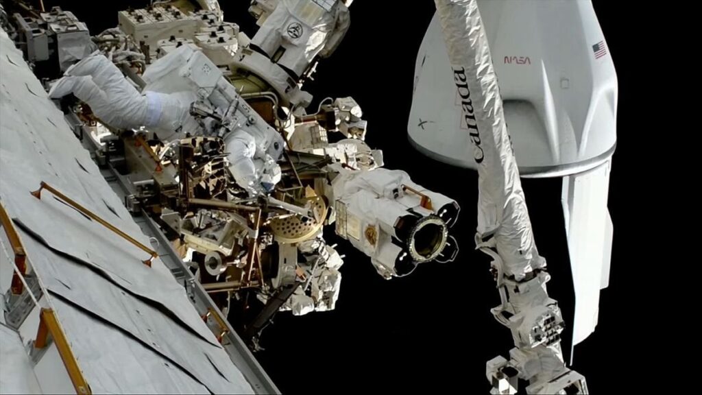 Sehen Sie sich die NASA -Astronauten Suni Williams und Butch Wilmore an, die heute außerhalb der ISS (Video) Spacewalk spielen (Video)