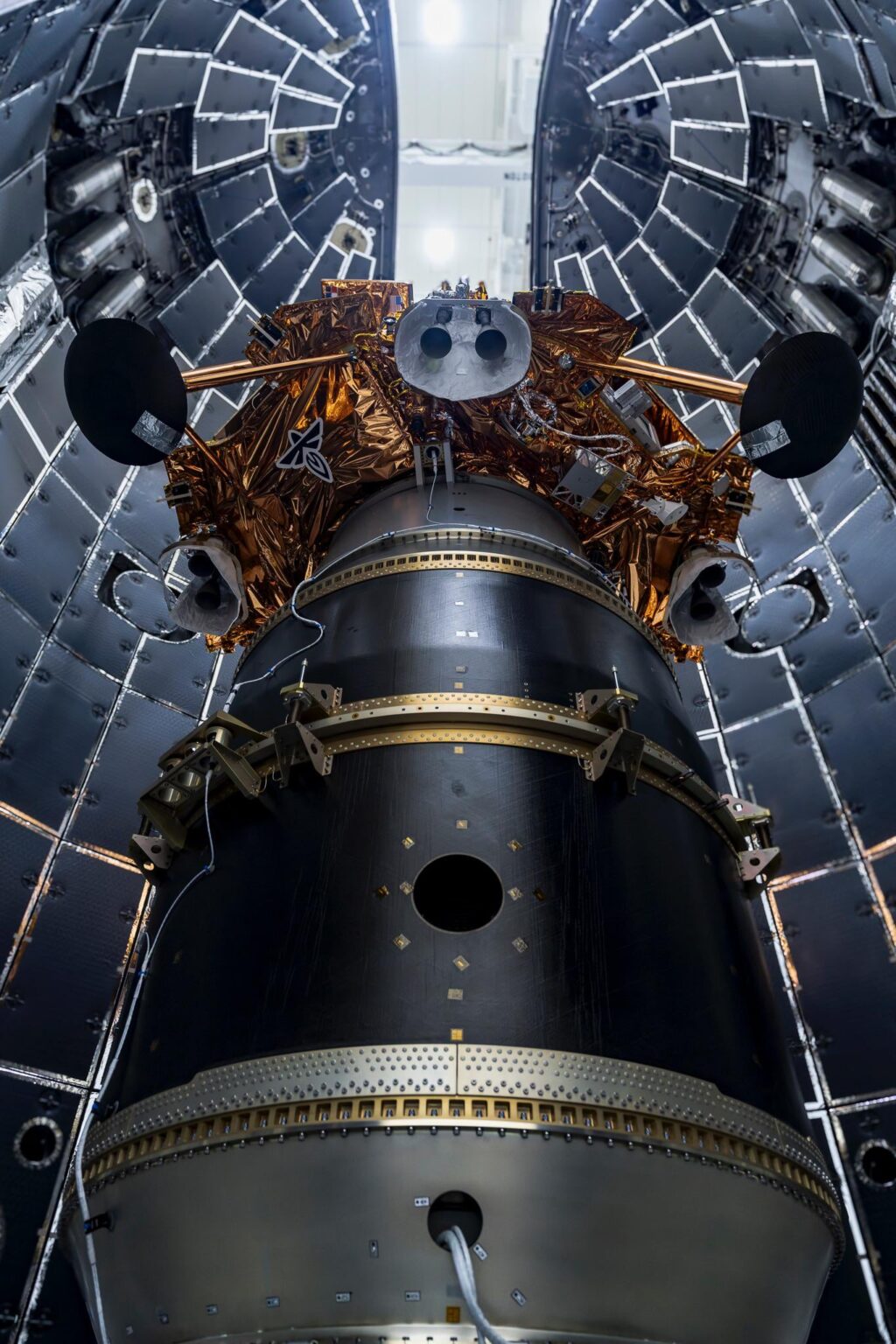 NASA CLPS Firefly Blue Ghost Mission 1 wird letzte Woche vor dem Start gestapelt NASA CLPS Firefly Blue Ghost Mission 1 wird letzte Woche vor dem Start gestapelt