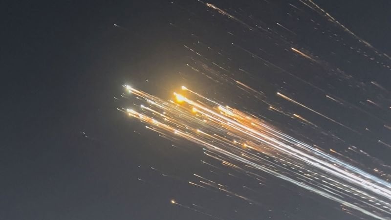 Die Aufsichtsbehörden untersuchen Berichte über Sachschäden durch die Explosion des SpaceX-Raumschiffs