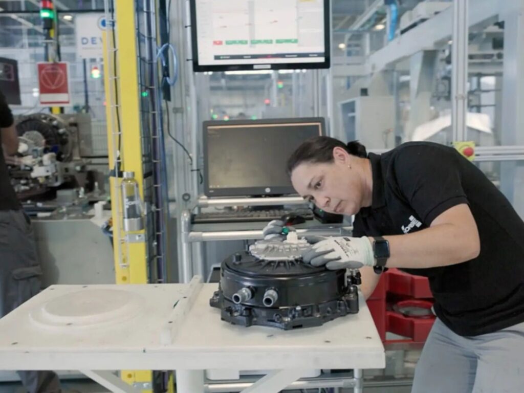 Der neue Elektromotor „made in Portugal“, der bereits in Produktion ist