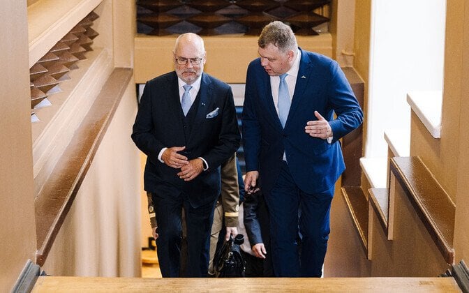 Das Gehalt von Karis und Husar werden in diesem Jahr nicht 10.000 € erreichen