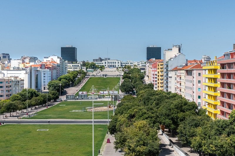 Rechtsextreme Aktivisten besetzen den geplanten Demonstrationsraum „Drückt uns nicht an die Wand“