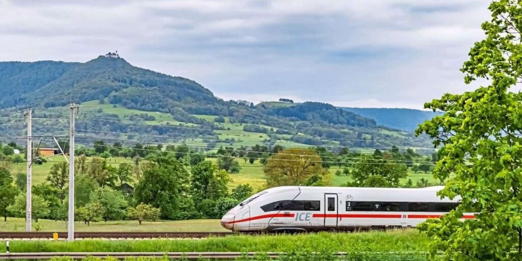 EU verschenkt wieder 36.000 Zugtickets an 18-Jährige