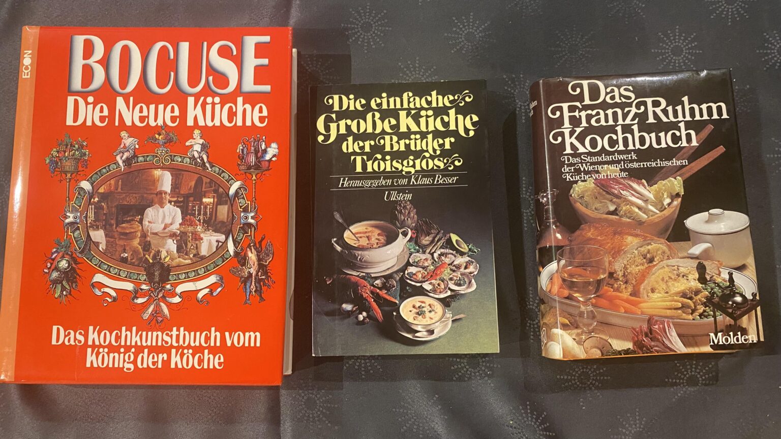 Meine Mutter hat ein paar Kochbücher aussortiert. Wie gesegnet bin ich?