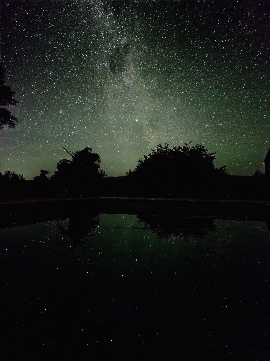 Milchstraße über Südafrika. Aufgenommen mit Samsung S22 Ultra.
