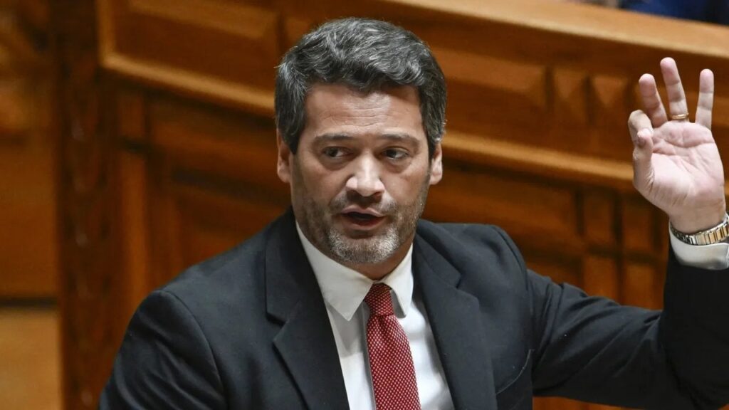André Ventura gibt bekannt, dass er Chegas Präsidentschaftskandidat sein wird André Ventura gibt bekannt, dass er Chegas Präsidentschaftskandidat sein wird