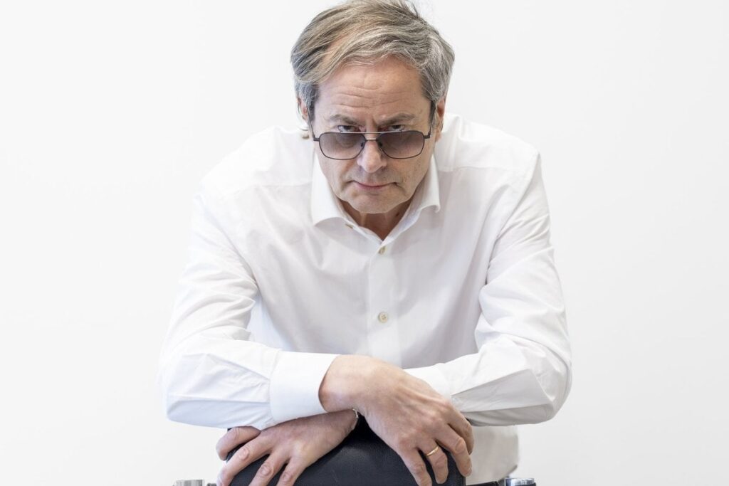 Reiche und einflussreiche Menschen wollen, dass der Staat die Zuschüsse verliert Reiche und einflussreiche Menschen wollen, dass der Staat die Zuschüsse verliert