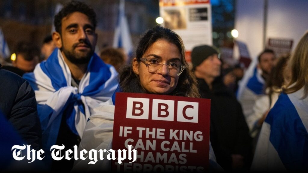 Danny Cohen sagt, dass BBC das Risiko für das „Hamas -Propaganda -Mundstück“ wird.