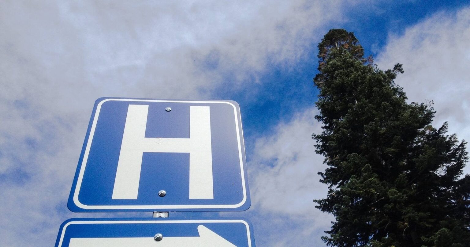 Der Mann fühlte sich ein paar Meter vom Évora -Krankenhaus entfernt schlecht, aber Hilfe wurde ihm verweigert