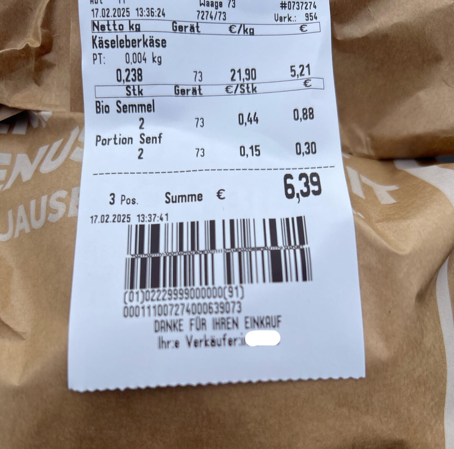 Kredit aufnehmen für 2 Leberkassemmeln