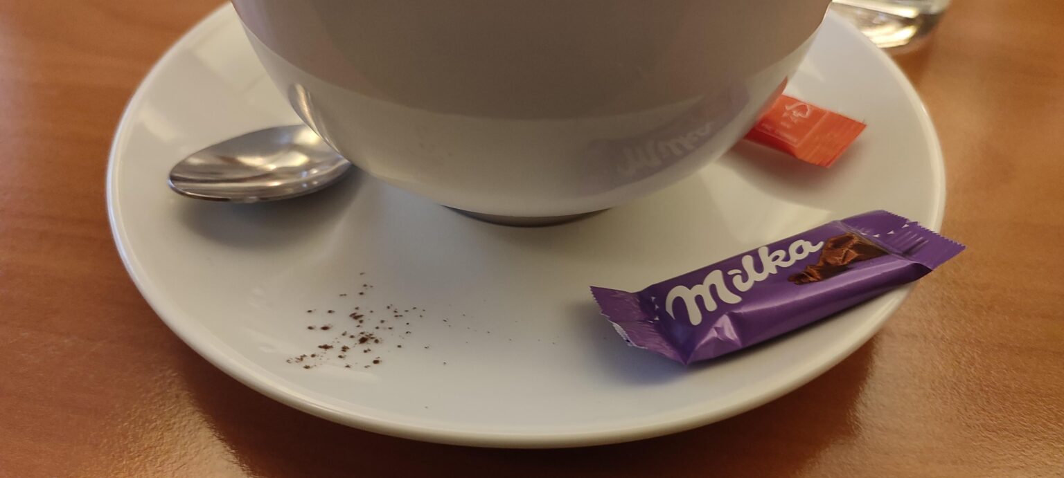 Hab heute eine Milkatafel aus 2026 bekommen...Die gute Nachricht: Der Preis bleibt der gleiche :)