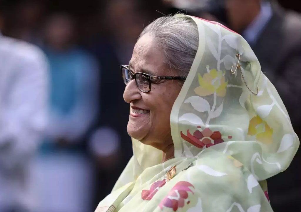 Wenn Bangladesch durch eine politische Krise navigiert, wächst die Unterstützung des Premierministers Sheikh Hasina?