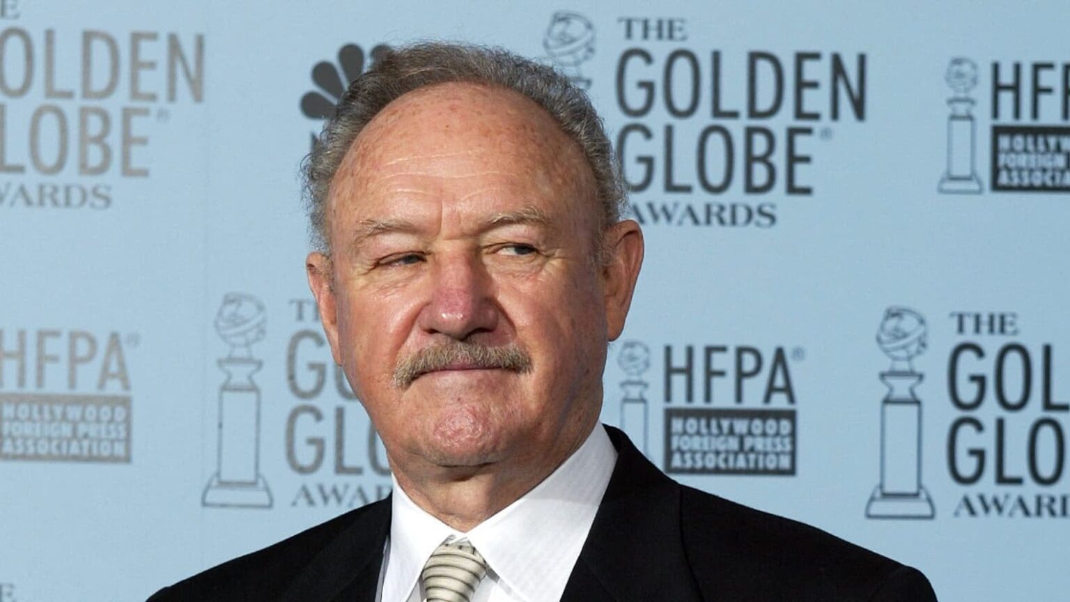 Schauspieler Gene Hackman, Oscar -Gewinner von „French Connection“, fand zu Hause mit seiner Frau tot Schauspieler Gene Hackman, Oscar -Gewinner von "French Connection", fand zu Hause mit seiner Frau tot
