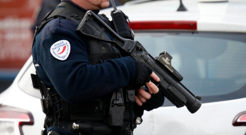 Tödlicher Angriff mit Messer in Frankreich. Begann die Untersuchung des Terrorismus