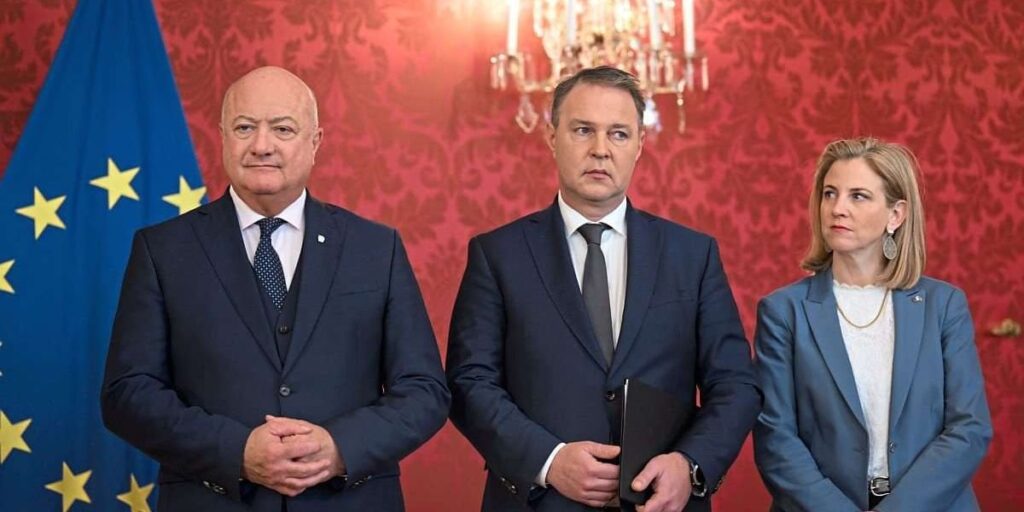 "Wir teilen das Feuer": Öffentliche Versöhnung zwischen Wiederkehr und Strolz
