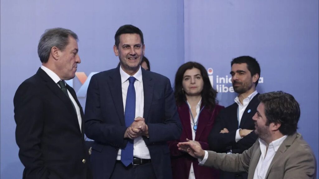 Rui Rocha wurde mit 73,4% der Stimmen den Präsidenten der liberalen Initiative wiedergewählt
