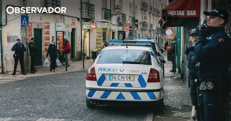 Der Mann stach in der Benformeoso Street "Schwerkraft". PSP stoppte eine Frau, aber der Hauptverdächtige floh