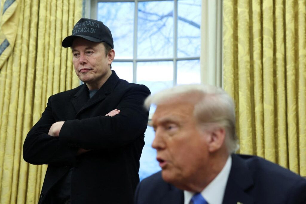Moschus, mit Trump im Weißen Haus, sagt, dass wir ohne Kürzungen "bankrott" gehen werden
