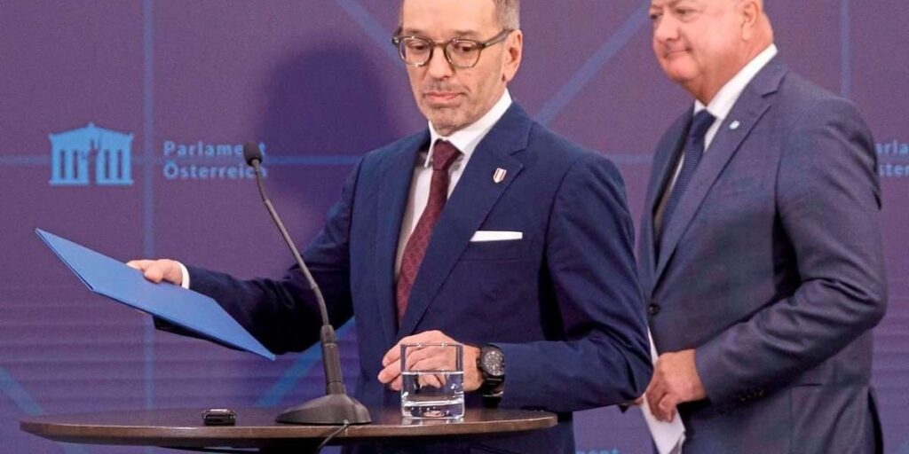 Kickl und Stocker versuchen Koalitionspatt zu lösen Kickl und Stocker versuchen Koalitionspatt zu lösen