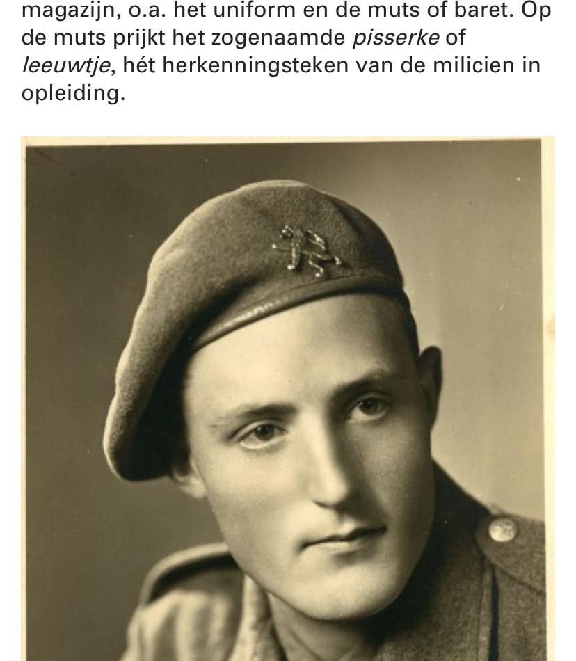 Bis ein Militär im Training ein Emblem eines flämischen Löwen auf ihrem Baskenmütze mit dem Spitznamen 'Pisserke' trägt. Diese Tradition stammt aus dem Ministerium von Theo Francken.