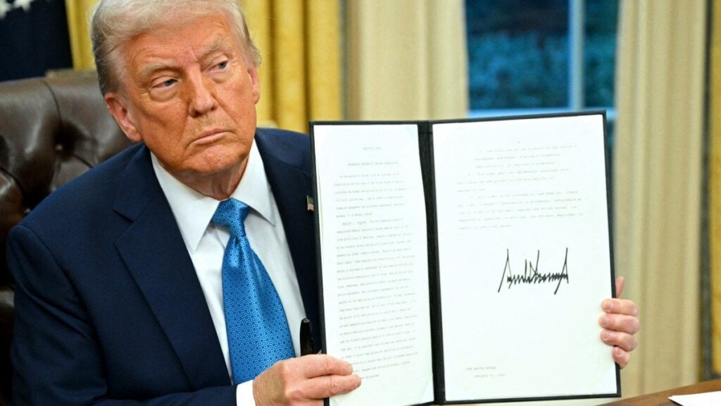 Trump verhängt Tarife und Erneuerung, dass Kanada den 51. Staat ist