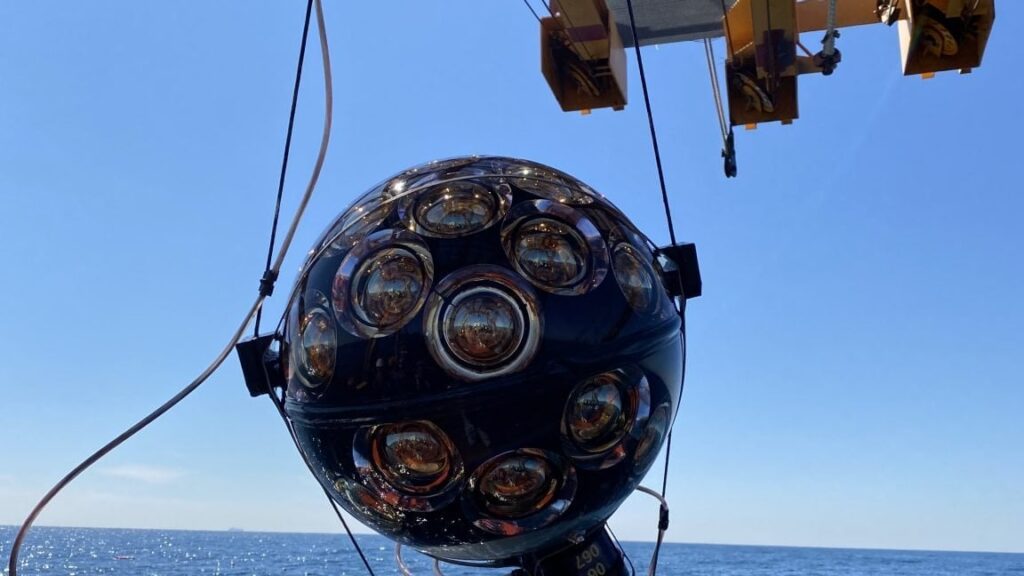 Der Detektor am Meeresboden nimmt Rekordneutrino im Bauwesen auf