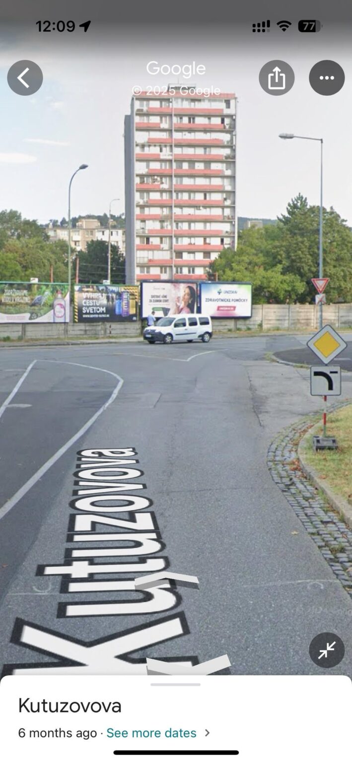 Ich bin gestern fast abgestürzt. Aber ich glaube, ich hatte Priorität. Ich bin gestern fast abgestürzt. Aber ich glaube, ich hatte Priorität.