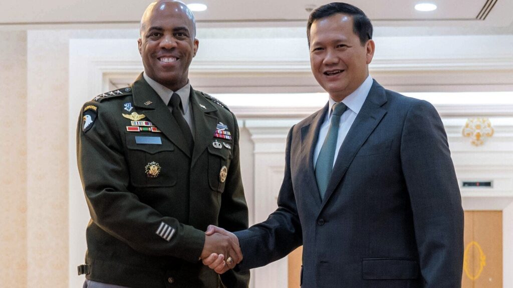 Top US General in asiatisch-pazifischen Besuchen Kambodscha, um die Beziehungen zu stärken