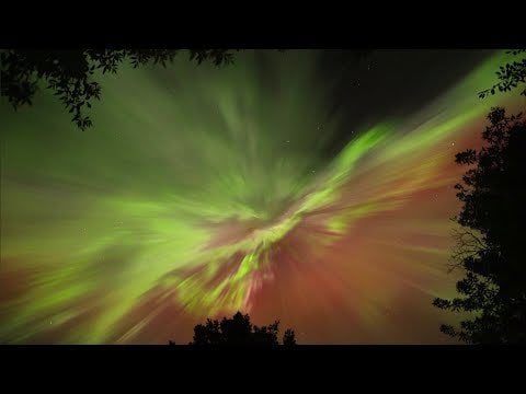 Drei Stunden Echtzeit Aurora während des Perseid -Meteor -Peaks.