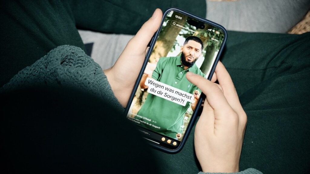 Radikalisierung auf Tiktok: Apfelschorle haram, Schule schwänzen halal - relevant.