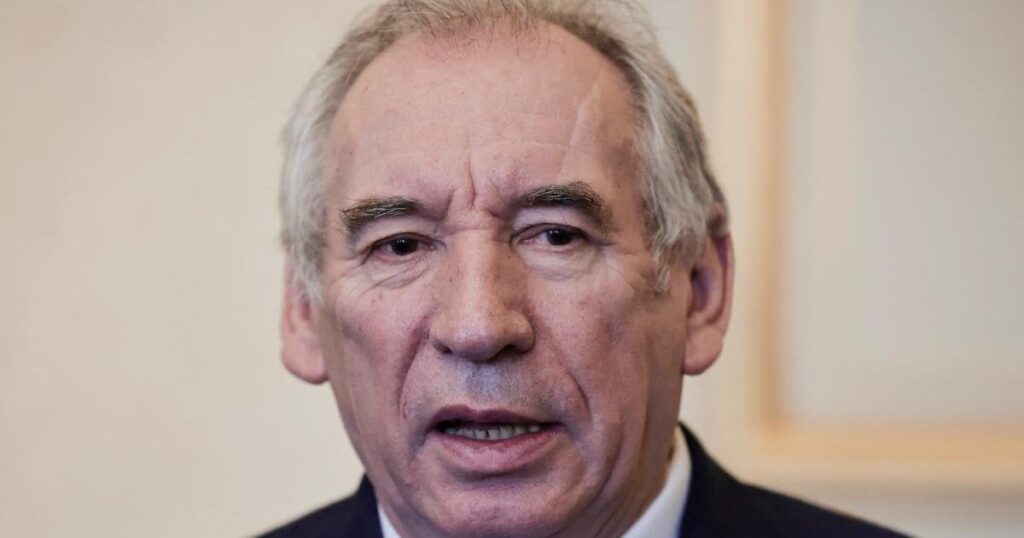 Spannungen mit Algerien: Frankreich wird darum bitten, alle Vereinbarungen zwischen den beiden Ländern zu "zu prüfen", kündigt Bayrou an