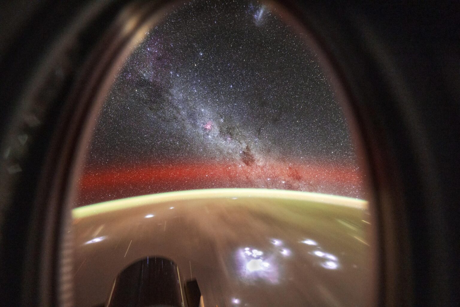 Southern Cross Region fotografiert von ISS. Details in Kommentaren.