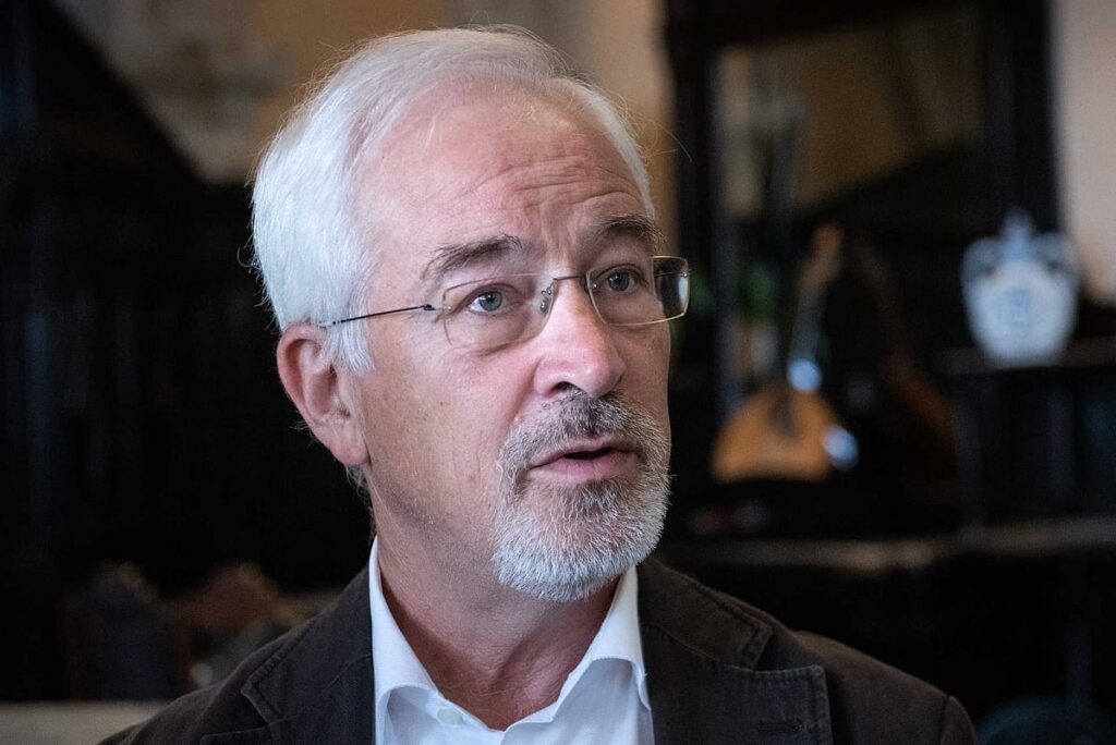 Bürgermeister von Coimbra, der wegen Unterschlagung und Fälschung des Dokuments beschuldigt wird