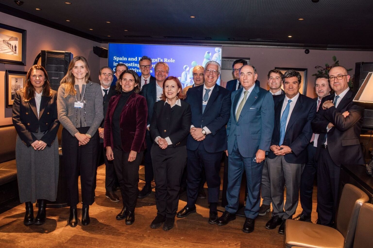Umwandlung der iberischen Halbinsel in einen zentralen Zentrum für den europäischen Energieübergang Umwandlung der iberischen Halbinsel in einen zentralen Zentrum für den europäischen Energieübergang