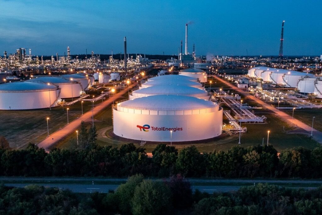 Die Energiekrise verschlechtert sich. Teures Gas verläuft bereits den Strompreis. Die Zukunft sieht nicht schön aus Die Energiekrise verschlechtert sich. Teures Gas verläuft bereits den Strompreis. Die Zukunft sieht nicht schön aus
